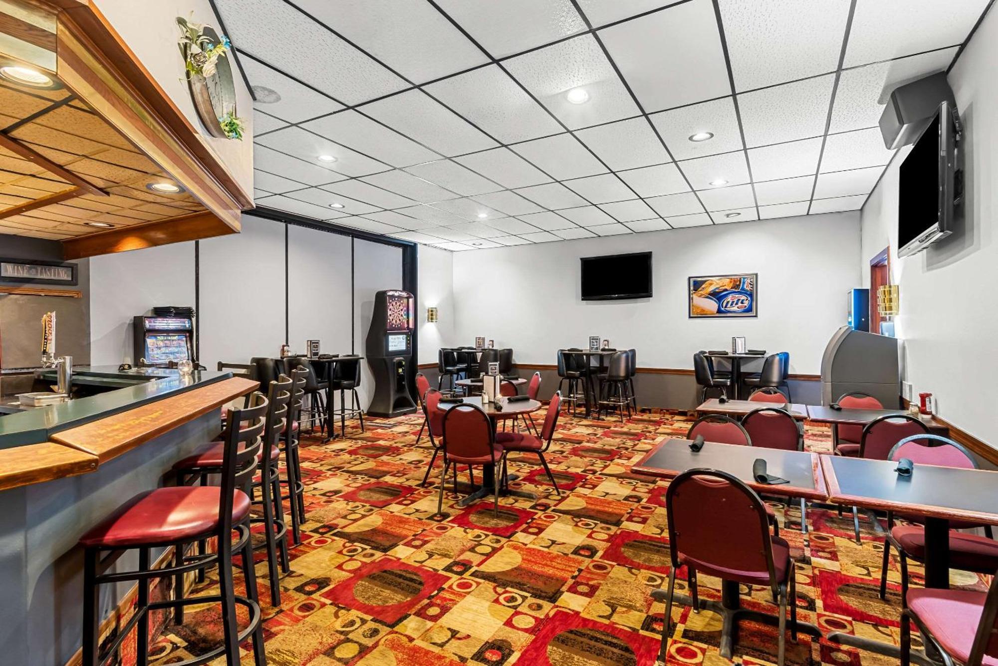 Quality Inn פורט דודג' מראה חיצוני תמונה