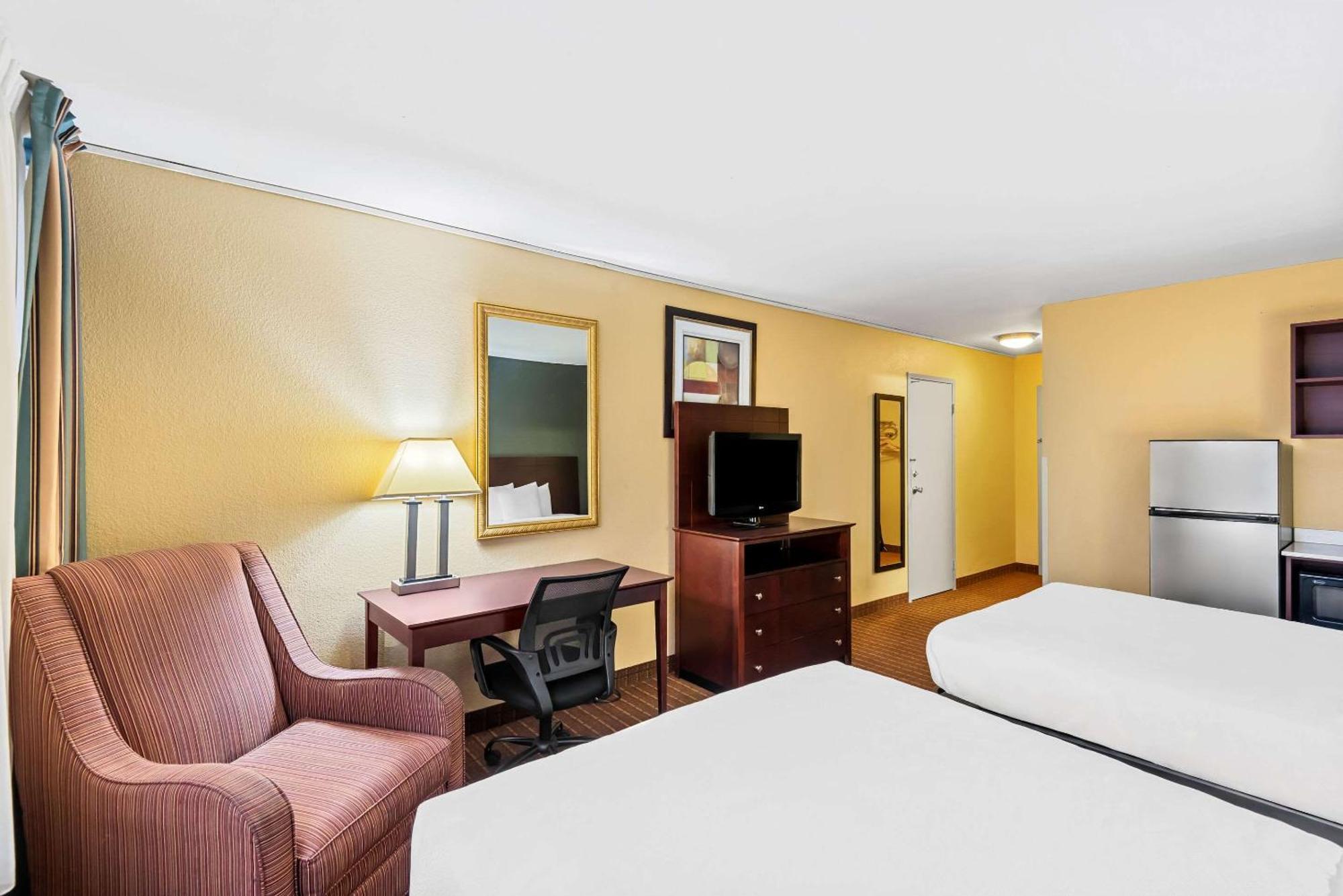 Quality Inn פורט דודג' מראה חיצוני תמונה